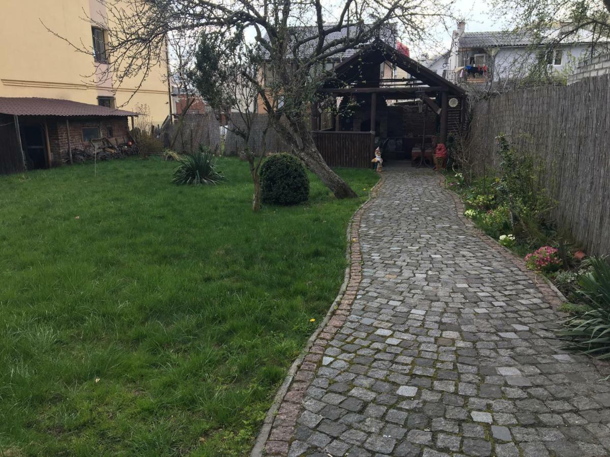 Hostel Villa Roma Lvov Exteriér fotografie