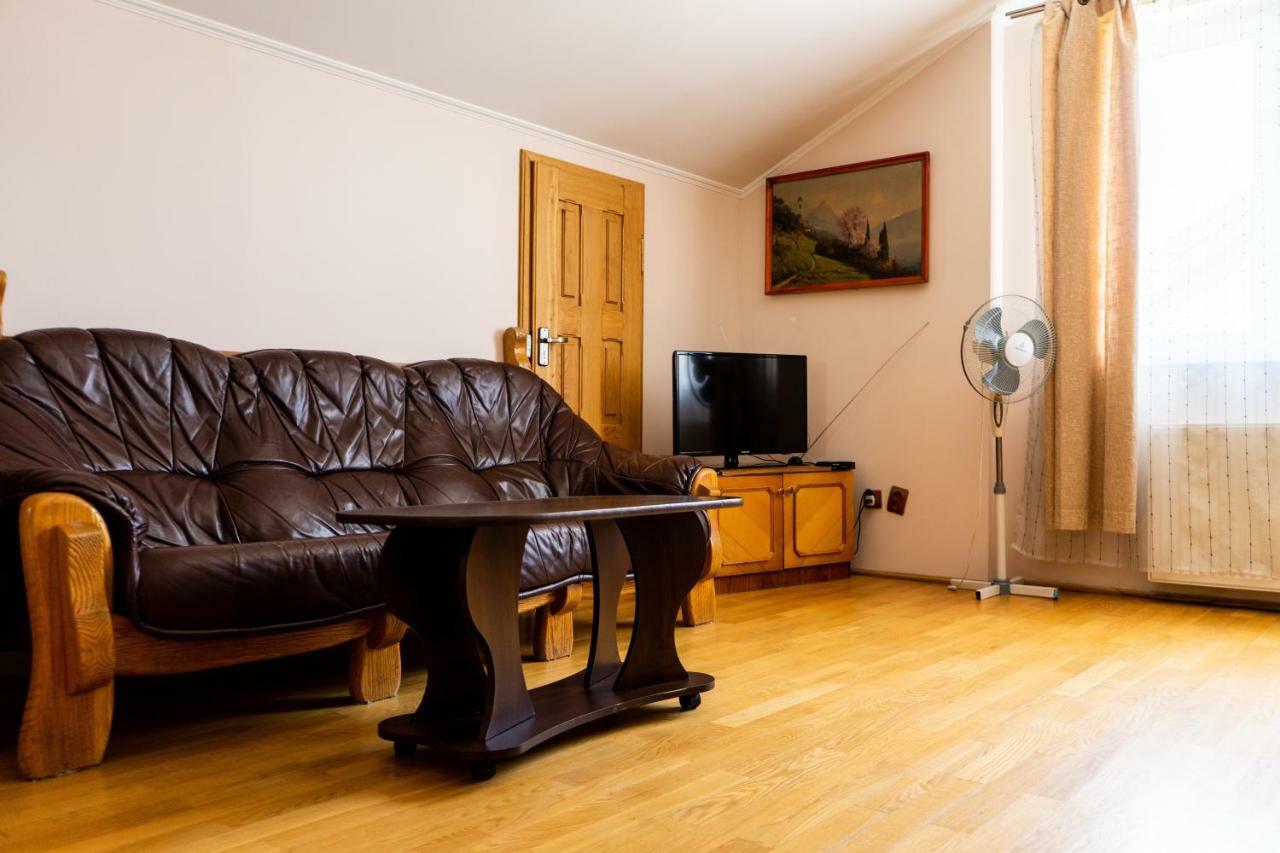 Hostel Villa Roma Lvov Exteriér fotografie