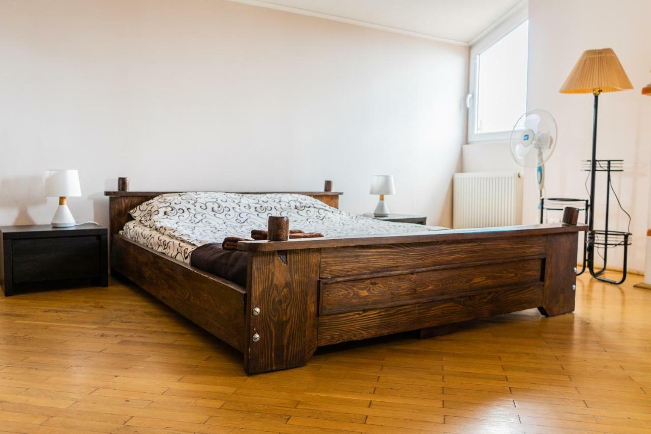 Hostel Villa Roma Lvov Exteriér fotografie
