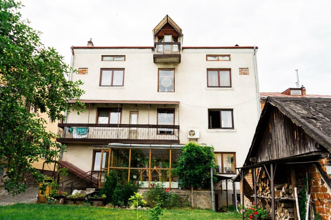 Hostel Villa Roma Lvov Exteriér fotografie
